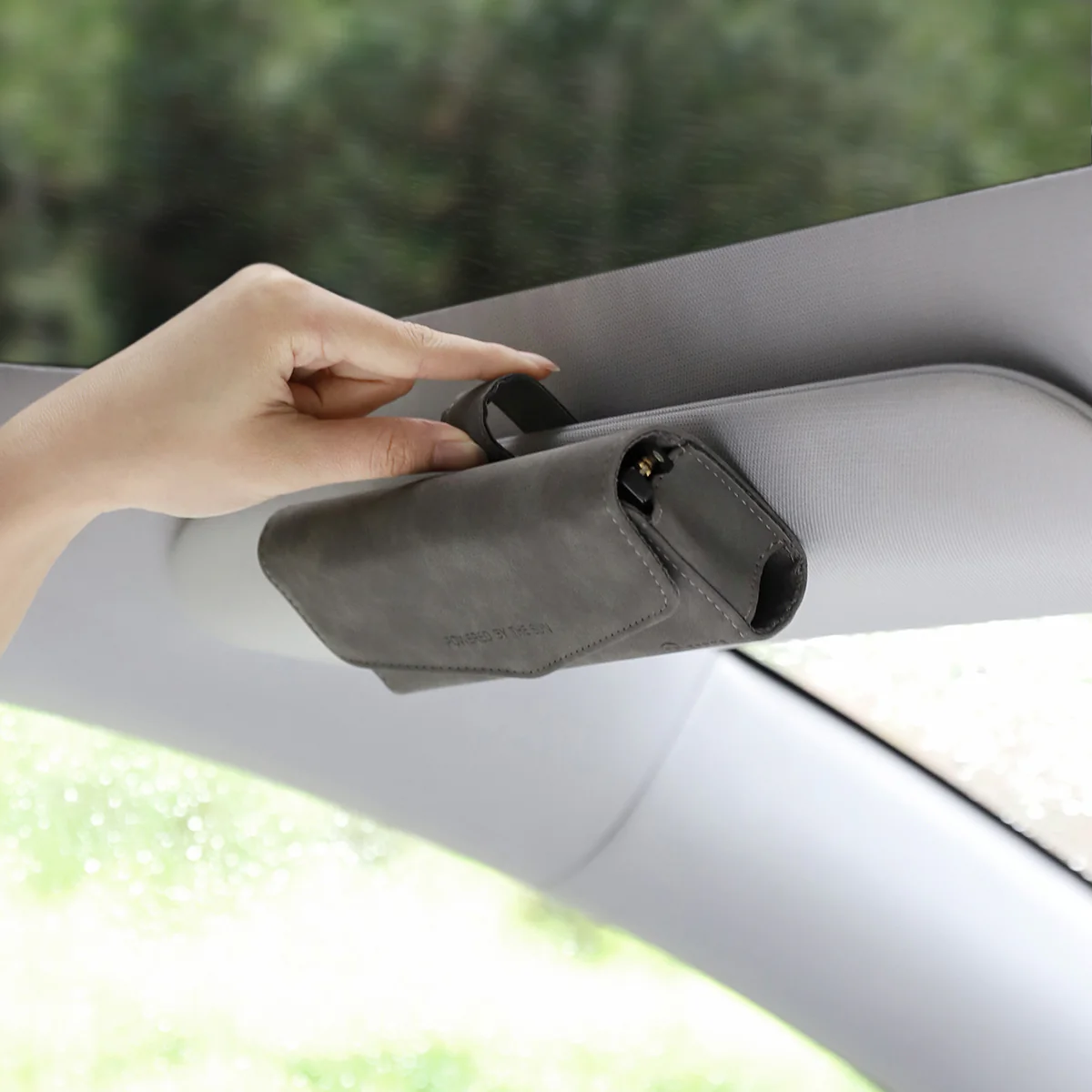 TPARTS Suede Magnetic Closure Visor Sunglasses Case - Image 10