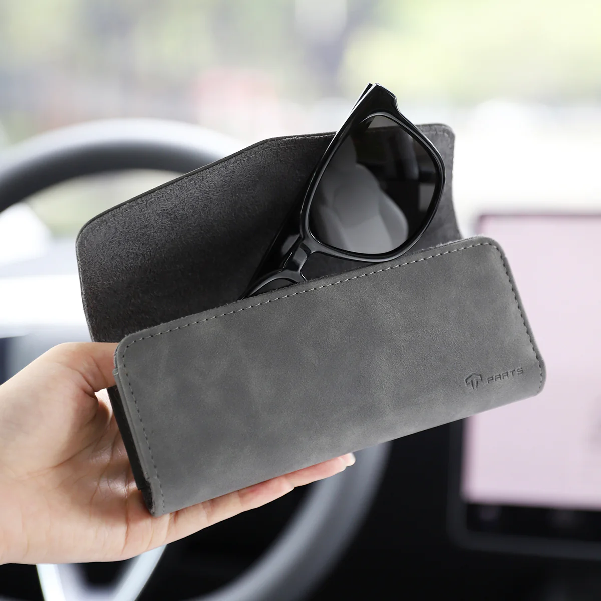 TPARTS Suede Magnetic Closure Visor Sunglasses Case - Image 5