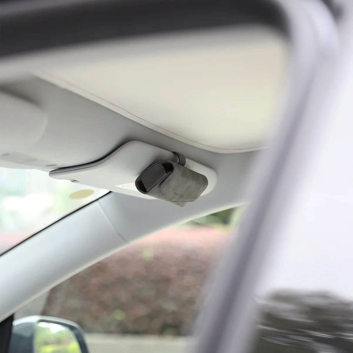 TPARTS Suede Magnetic Closure Visor Sunglasses Case - Image 9