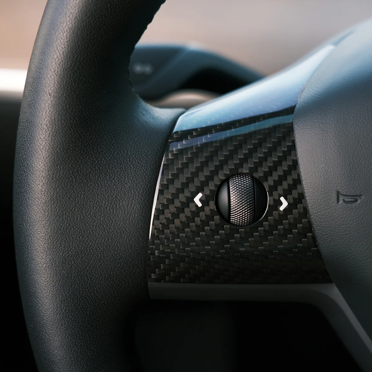 Real Carbon Fiber Steering Wheel Cover for Model 3/Y - Image 5