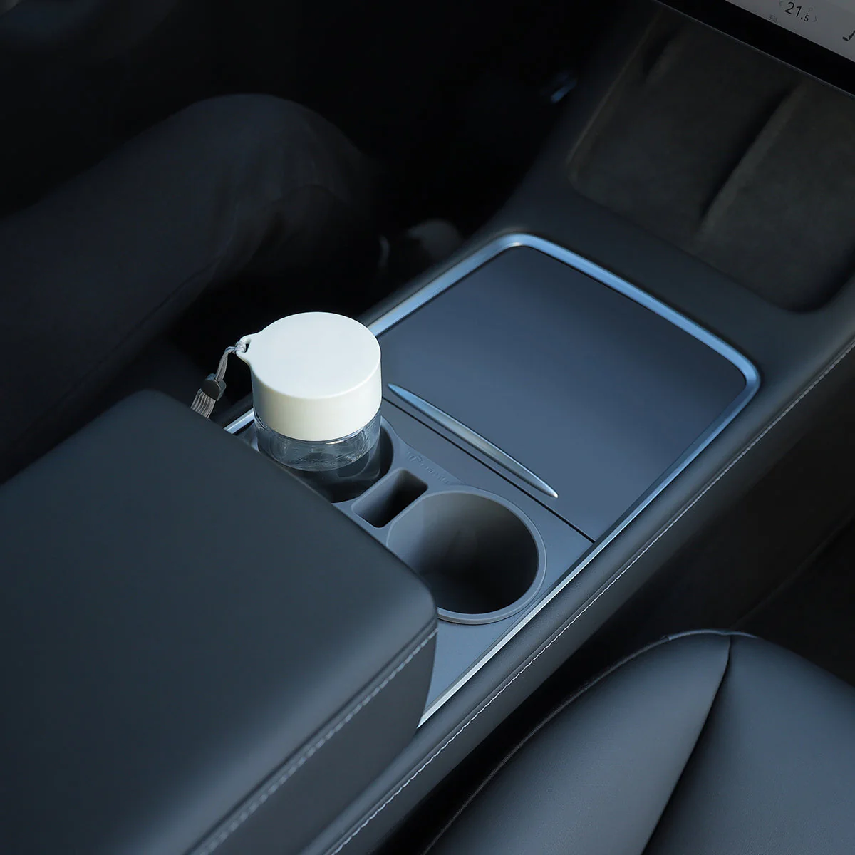 TPARTS Silicone Console Cup Holder for Tesla Model 3 & Model Y - Image 9